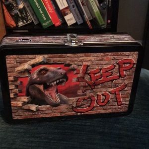 Dinosaur tin
